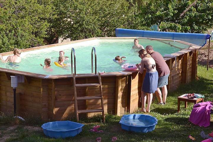 Location de vacances pour 2 personnes, avec jardin ainsi que piscine et jacuzzi à Mancey - 3