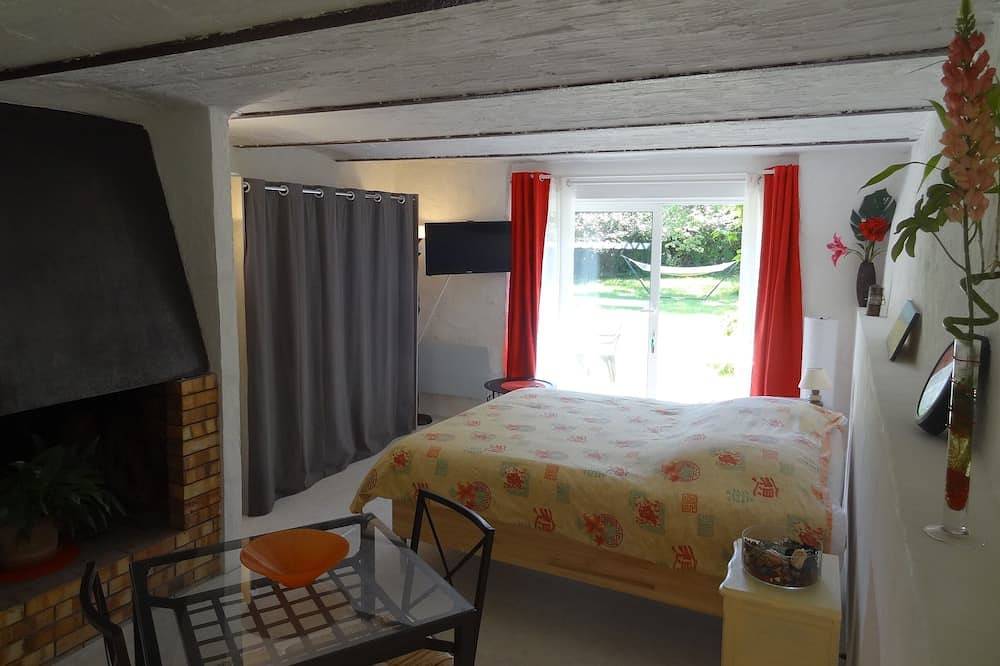 Cottage mit privater Terrasse und Blick auf den Park! in Apt, Regionaler Naturpark Luberon