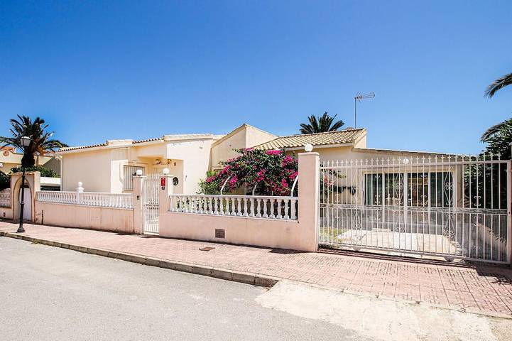 Holiday rental for 6 people, with garden in La Florida