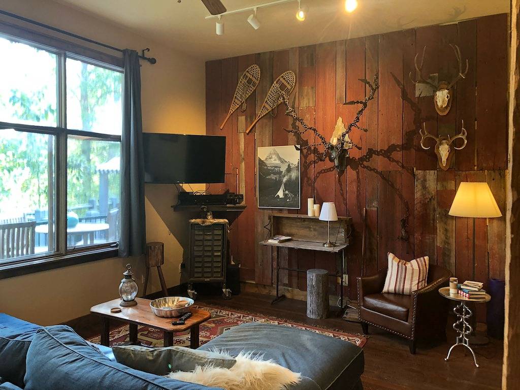 Ganze Wohnung, Der wilde Mile River Retreat in Bigfork, Flathead Nationalwald