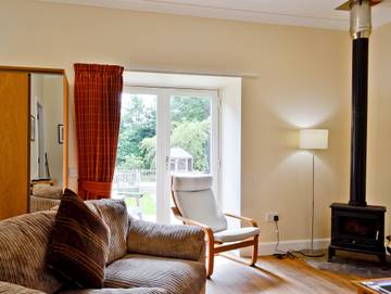 Log Cabin for 2 People in Loch Lomond, Argyll & Bute, Photo 2