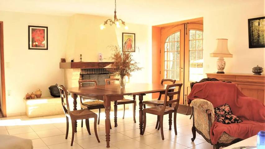Location de vacances pour 9 personnes, avec jardin et piscine, animaux acceptés à Loubejac - 4