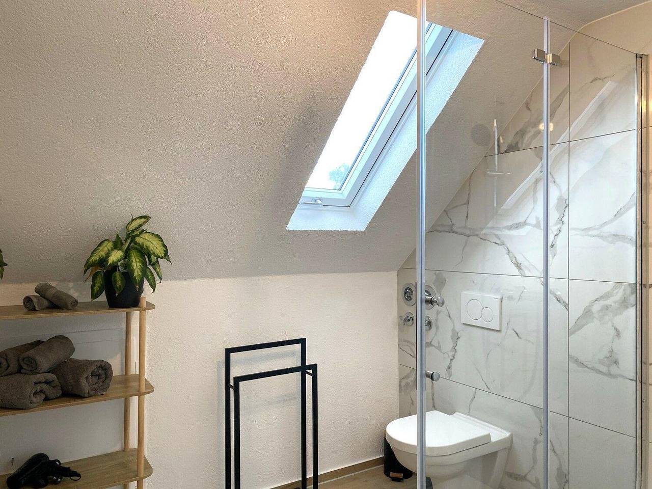 Ganze Ferienwohnung, Modernes Wohlfühl-Apartment im Illertal in Dettingen an der Iller, Landkreis Biberach