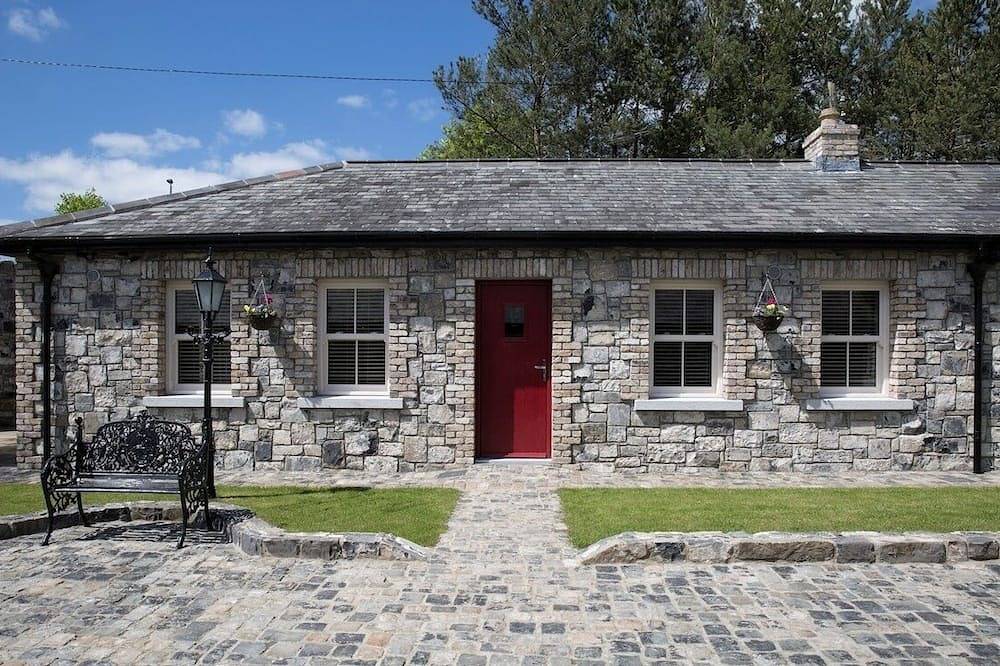 Alensgrove Cottages No. 01 in Celbridge ED, County Kildare