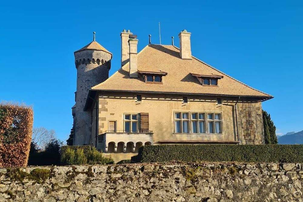 Entire apartment, T2 apartment near the city center and the port and thermal baths in Thonon-les-Bains, Thonon-les-Bains region