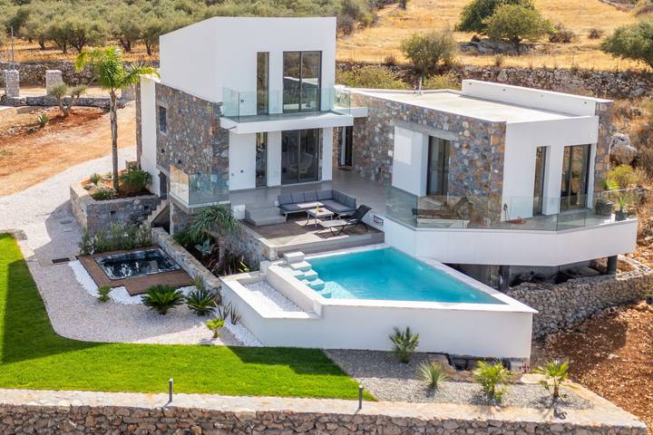 Location de vacances pour 6 personnes, avec jardin dans Vámos