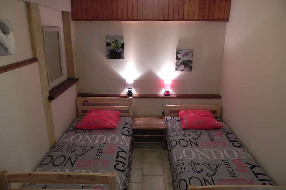 Appartement entier, Location de Vacance en Dordogne, bord de rivière, terrasse couverte, jardin, Bbq in Le Buisson-de-Cadouin, Périgord Pourpre