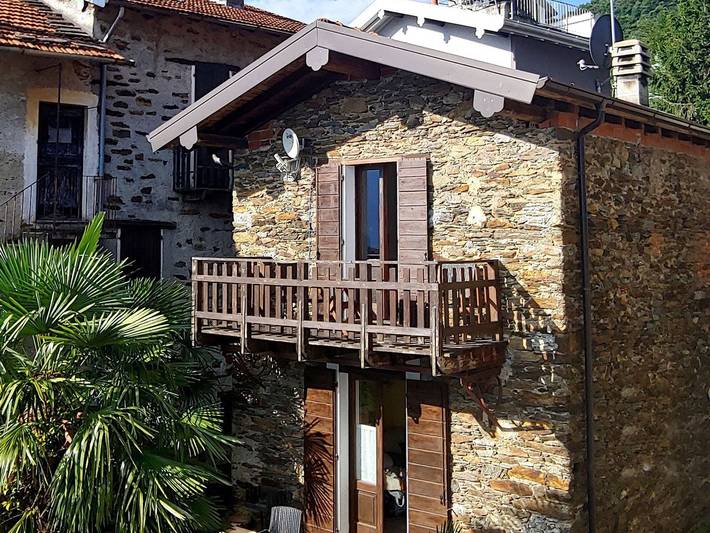 Ferienhaus mit Meerblick für 6 Personen, mit Balkon und Terrasse sowie Garten und Seeblick am Comer See