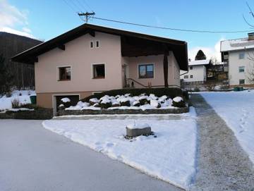 Ferienwohnung für 7 Personen, mit Terrasse und Garten, kinderfreundlich in Götzens