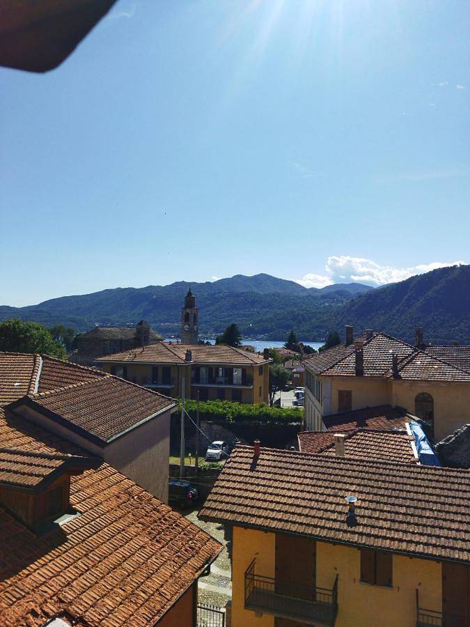 Location de vacances pour 4 personnes, avec vue sur le lac et terrasse dans Pettenasco - 2