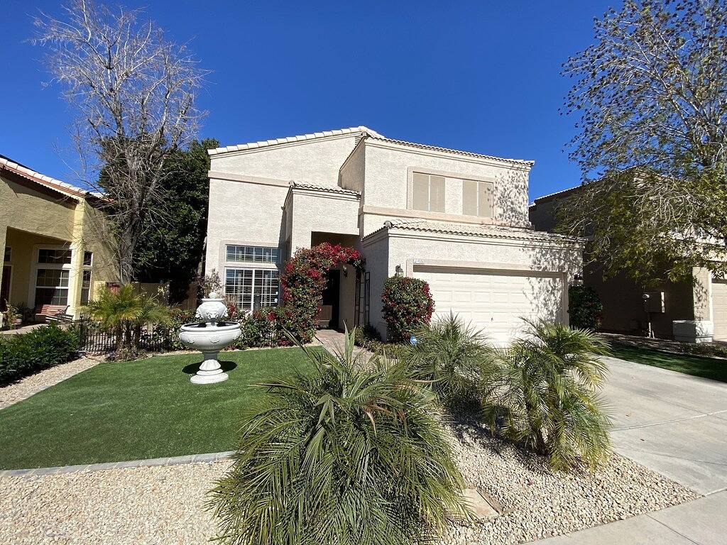 Beautiful Val Vista Lakes home with private heated pool in Gilbert, Arizona! in Gilbert, Maricopa County