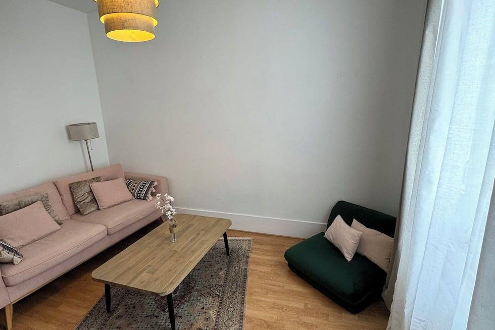 Entire apartment, Quiet, modern apartment in Puteaux - La Défense in Puteaux, Hauts-de-Seine