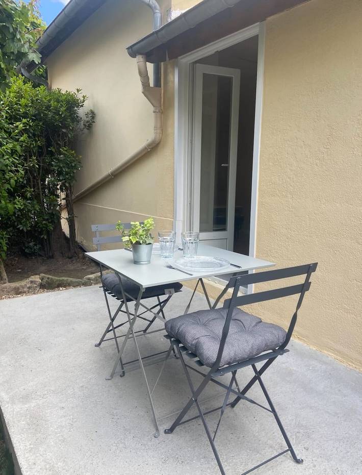 Gîte pour 2 personnes, avec jardin, adapté aux familles à Ouistreham - 4
