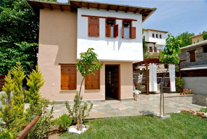 Ferienhaus für 4 Personen, mit Pool und Meerblick sowie Balkon und Garten am Pilion