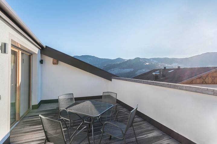 Hel lägenhet, Apartment "Guntschöllerhof Hochwart" with Mountain View, Wi-Fi, Balcony & Garden in Aica di Sopra, Völs am Schlern