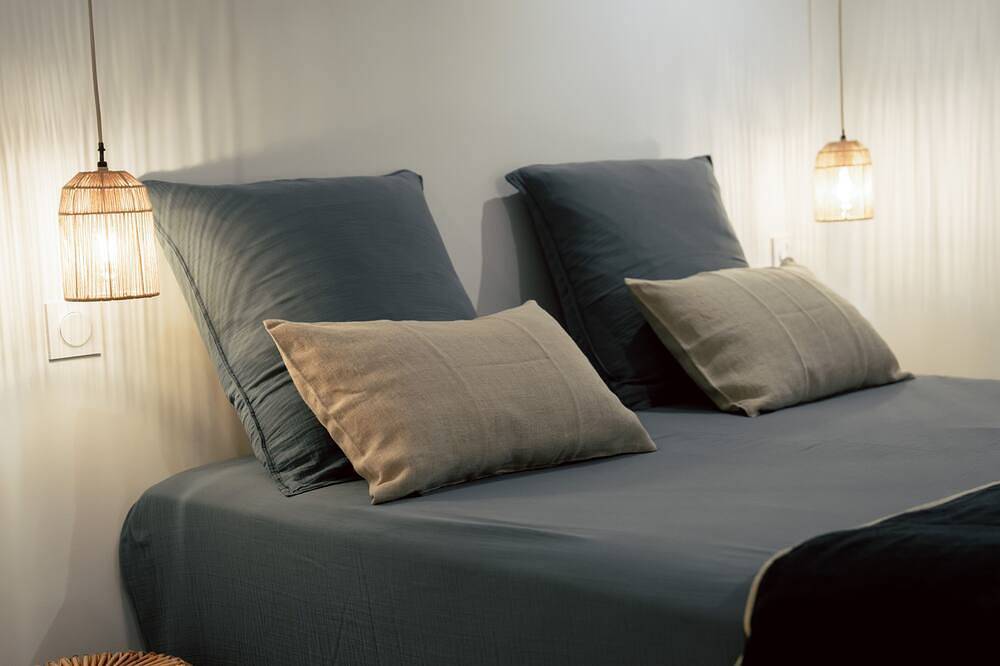 Ganze Wohnung, Apartment-Exklusiv-Ensuite-Stadtblick in Salon-de-Provence, Mittelmeerküste (Frankreich)