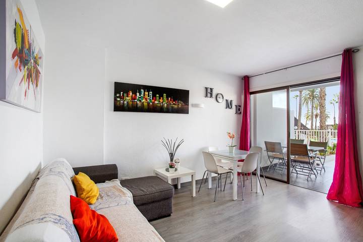 Appartement entier, Appartement de vacances 'Beautiful 1115 Central' avec vue sur la mer, Wi-Fi et climatisation in Maspalomas, San Bartolomé de Tirajana