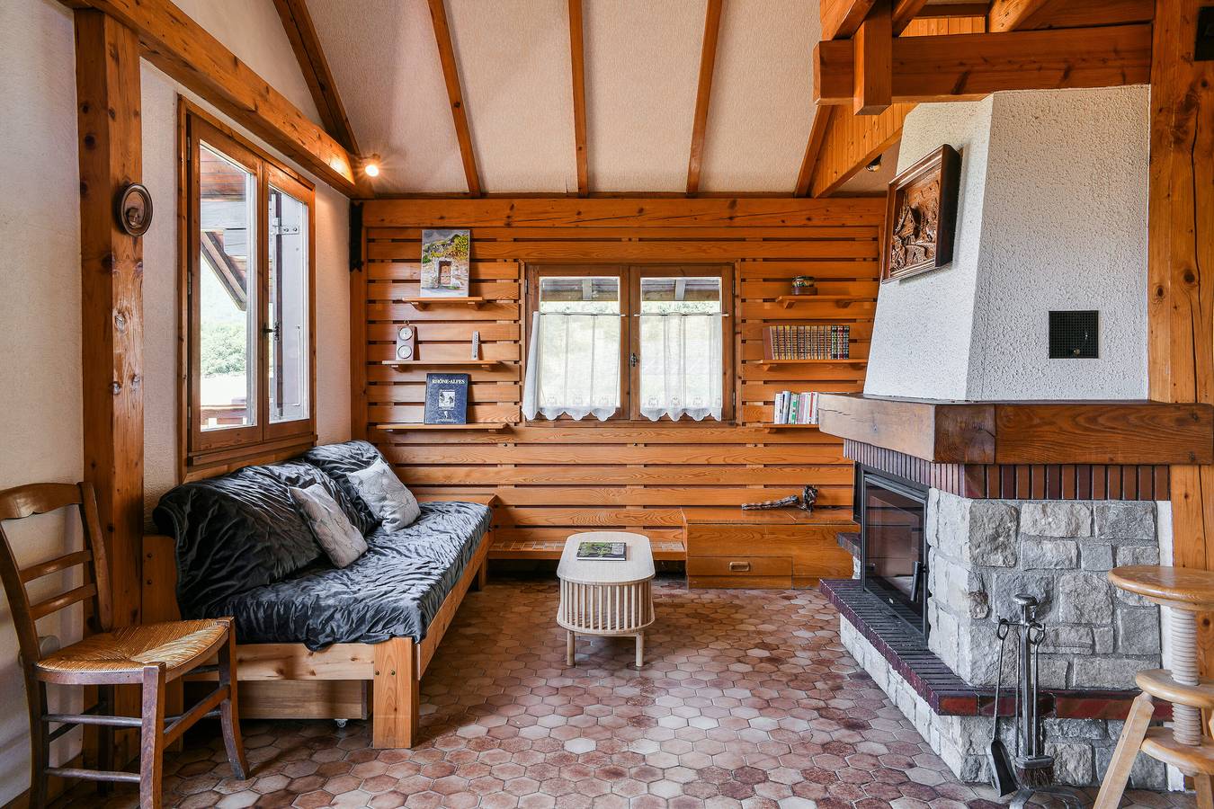 Chalet 'La Lauzière - Parking Jardin' mit Bergblick, privatem Garten und Balkon in Grésy-sur-Isère, Albertville und Umgebung