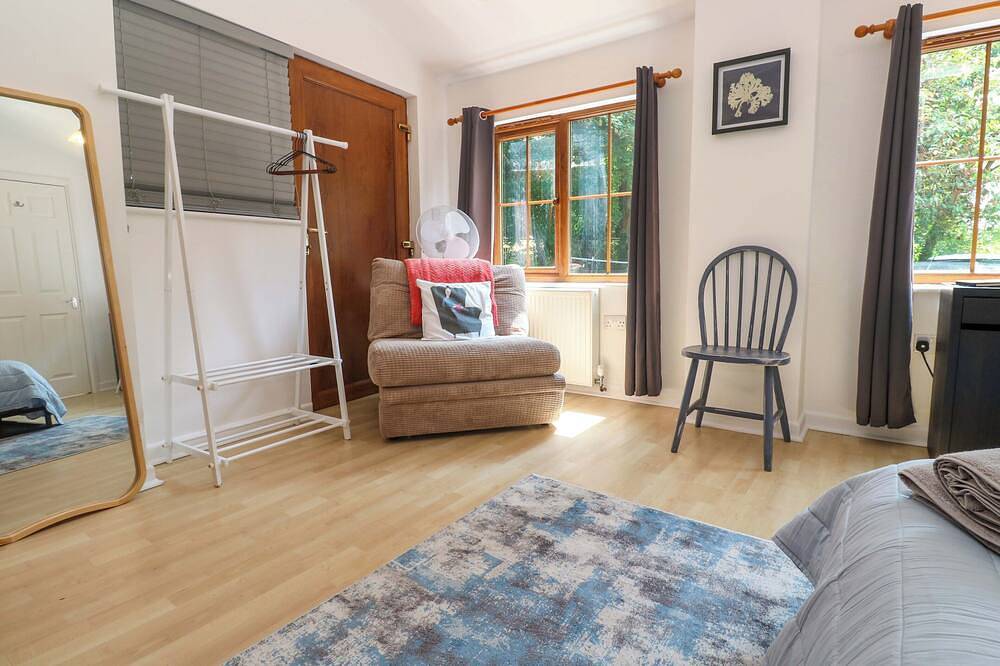 The Cow Shed, romantic, with a garden in Truro in Cornwall