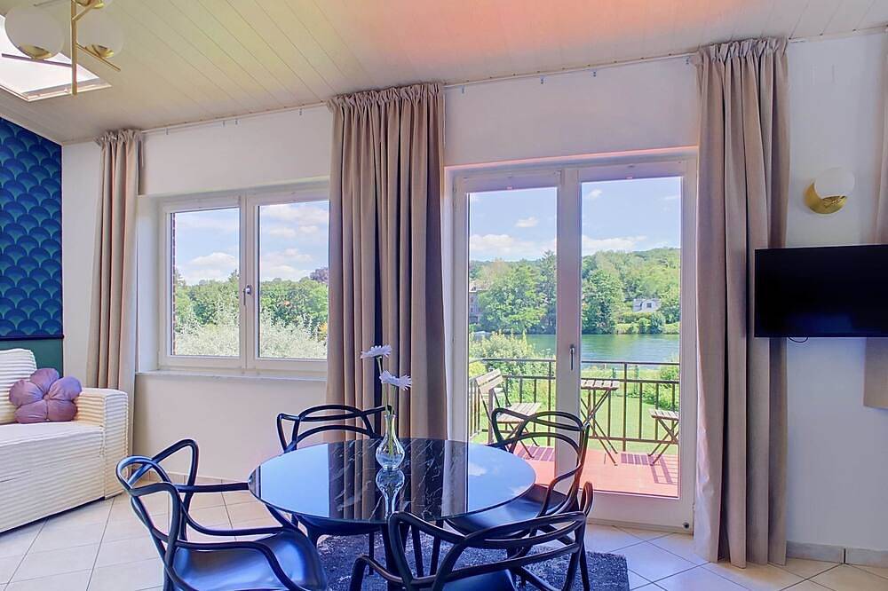 Appartement entier, Charmeuse - Suite avec terrasse & accès jardin | Meuse in Wépion, Namur
