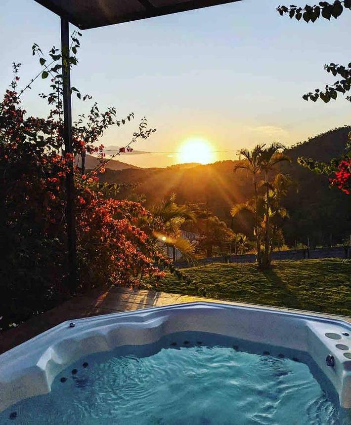 Casas e apartamentos de temporada para 13 pessoas, com jacuzzi e piscina em Araçariguama