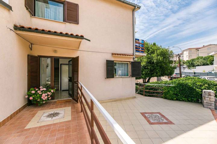 Ferienwohnung für 3 Personen, mit Balkon und Garten, mit Haustier in Selce - 3