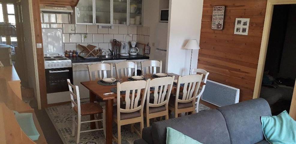 Gîte pour 8 personnes, avec vue et terrasse, animaux acceptés dans Station d'Ax Trois Domaines - 2