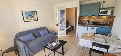 Gîte pour 4 personnes, avec terrasse dans Cavalière