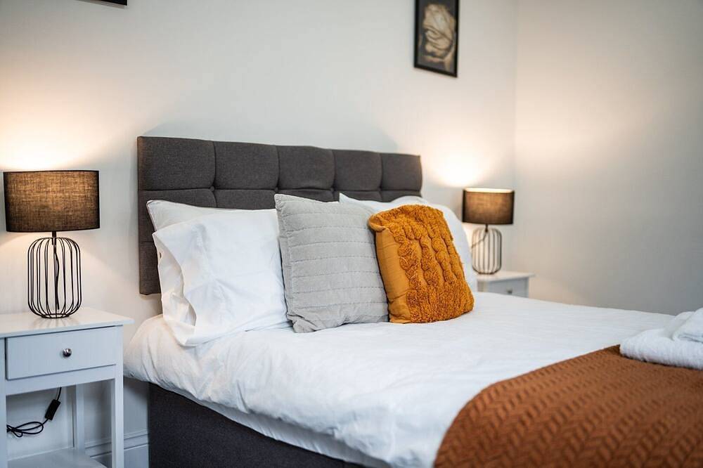 Cohost Partners 6-Bed Home Perfect for Groups in Cardiff Bay, Cardiff