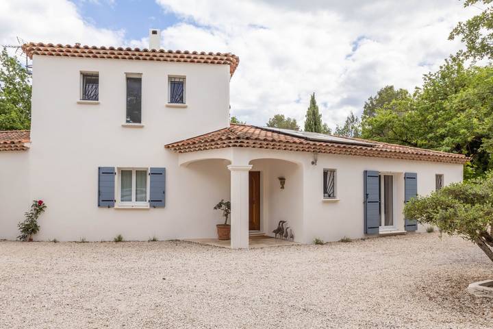 Villa für 8 Personen, mit Garten und Terrasse - 1