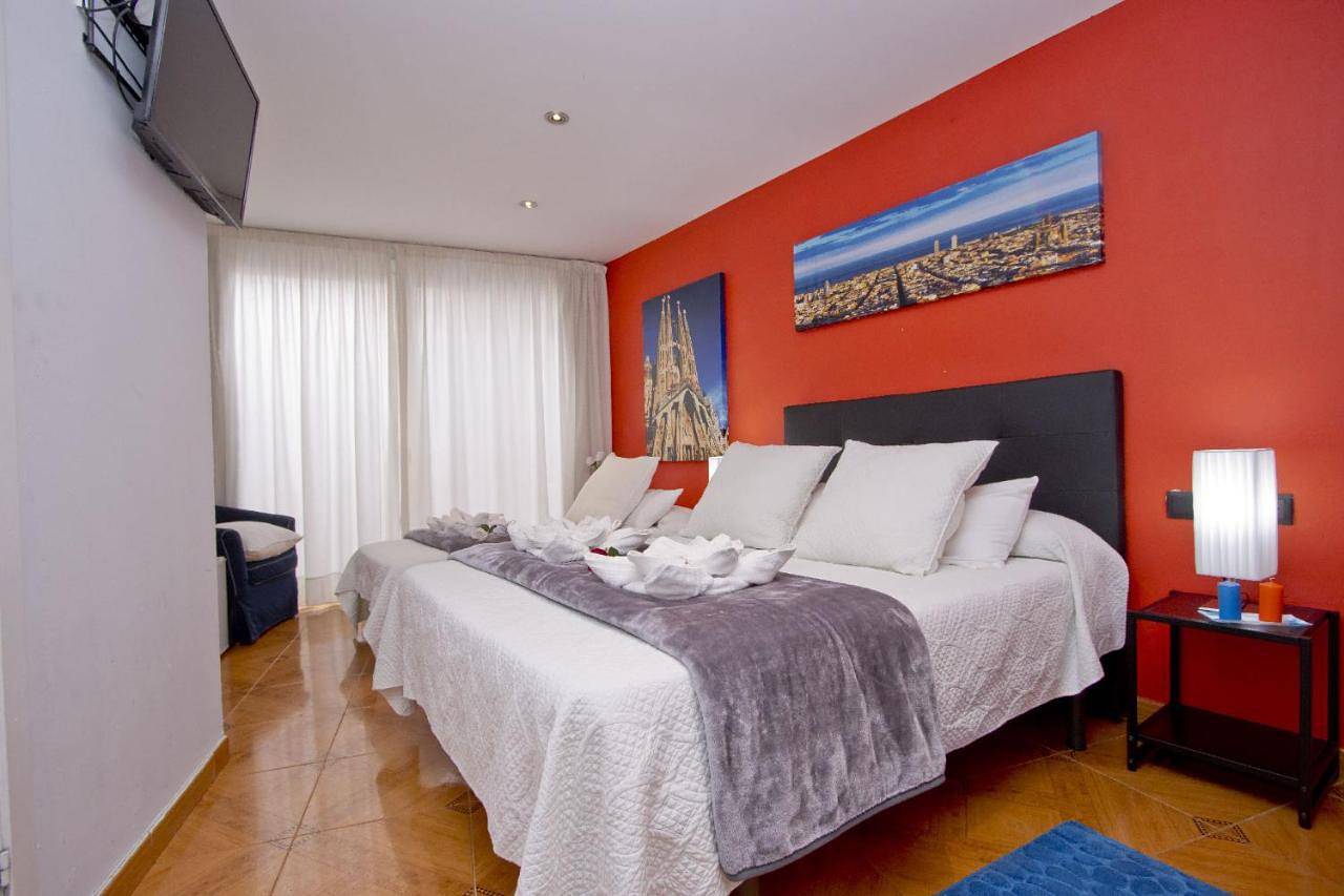 Barcelona City Centre Hostal in Barcelona Centre, Βαρκελώνη