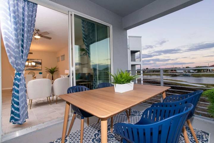 Apartamento de vacaciones para 8 personas, con jardín además de piscina y vistas al lago, Familias con niños - 1