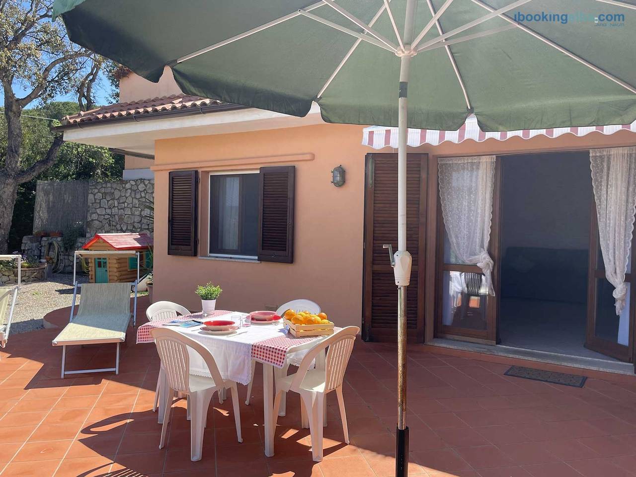 Casa Vacanza per 4 Persone in Naregno, Isola d'Elba