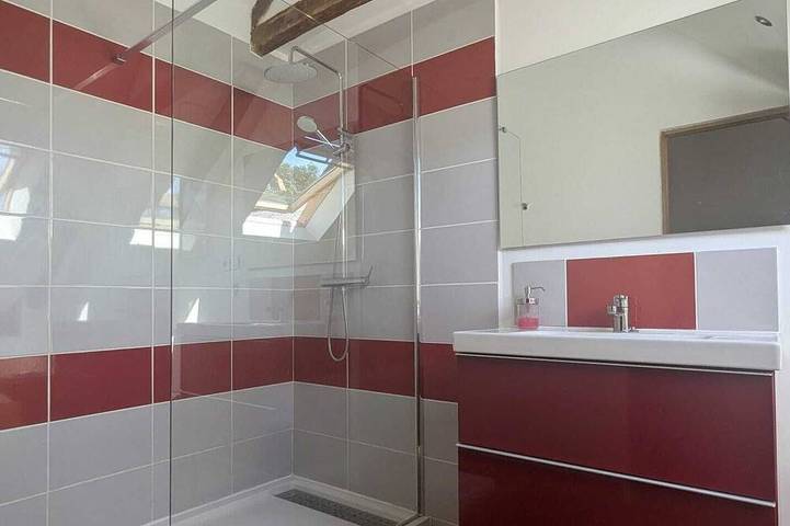 Gîte pour 2 personnes, avec terrasse et jardin dans Bon Repos sur Blavet - 4