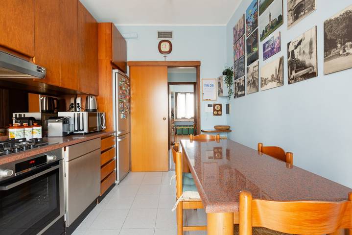 Geheel appartement, GuestHost - Milano Roomy Apt with all main comfort! in Giambellino-Lorenteggio, Milaan