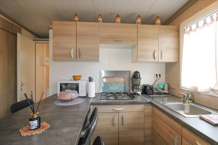 Fully Equipped Chalet V Near the Sea with Shared Pool, Private Terrace, and Air Conditioning in Pianottoli-Caldarello, Arrondissement de Sartène