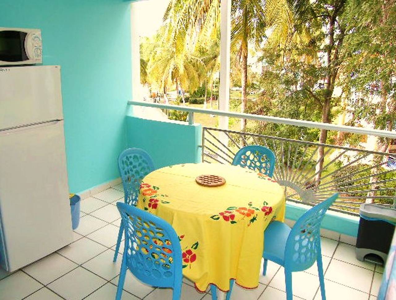 Estudio entero, Estudio encantador con balcón y vista al mar en Le Gosier - 35 m² in Guadalupe
