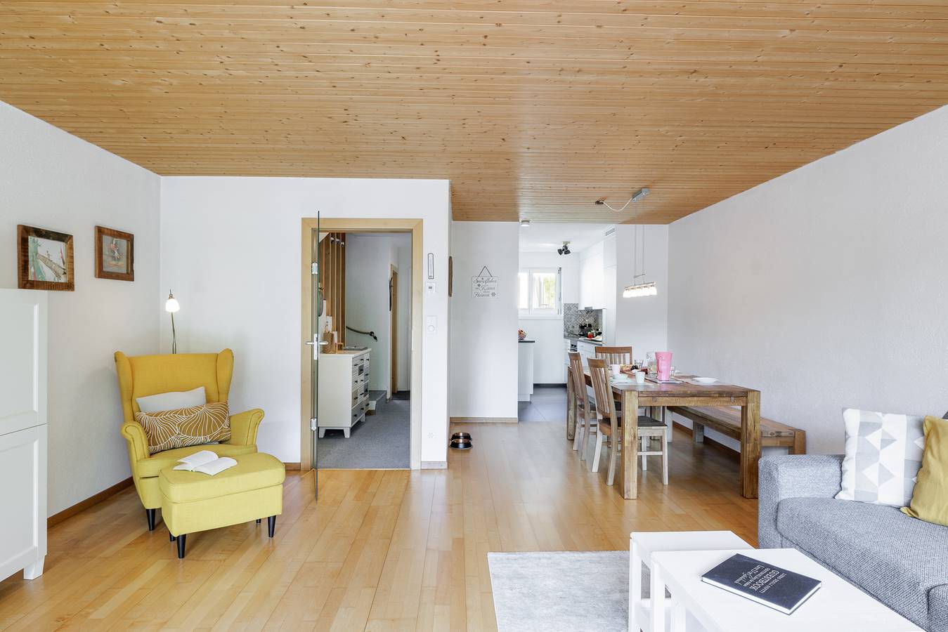 Ganze Wohnung, Ferienwohnung für 6 Personen mit Balkon in Scuol, Unterengadin