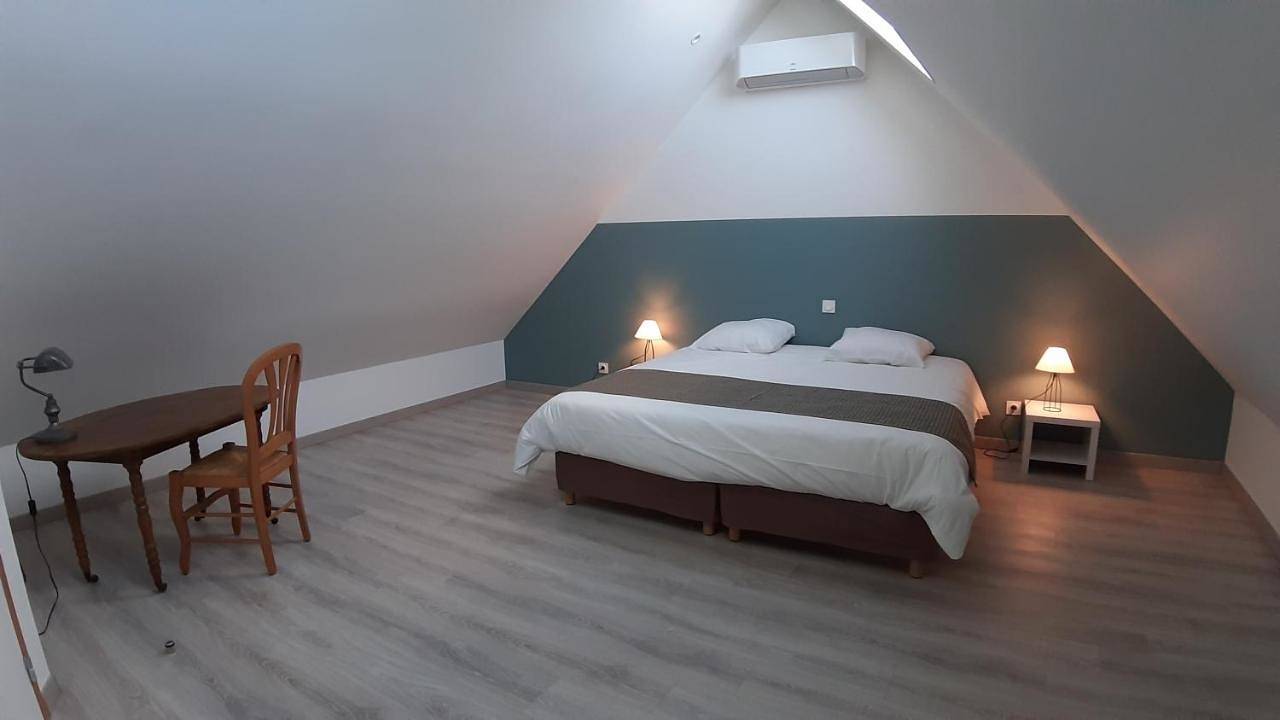 Appartement entier, Gîte de St Ladre "L'Atelier", proche Parc des Expos Villepinte Neuf in Othis, Seine-et-Marne