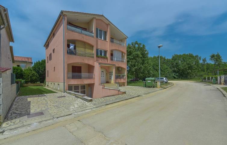 Ferienwohnung für 2 Personen, mit Balkon/Terrasse in Funtana - 3