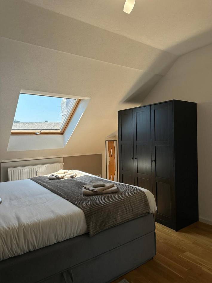 Apartamento entero, Apartamento 'Oak One - Modern City Stay 114m²' con Wi-Fi in Wittlich, Bernkastel-Kues y alrededores