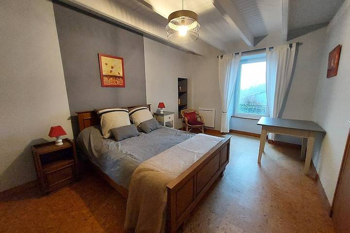 Location de vacances pour 5 personnes, avec jardin et terrasse à Saint-Ségal - 2