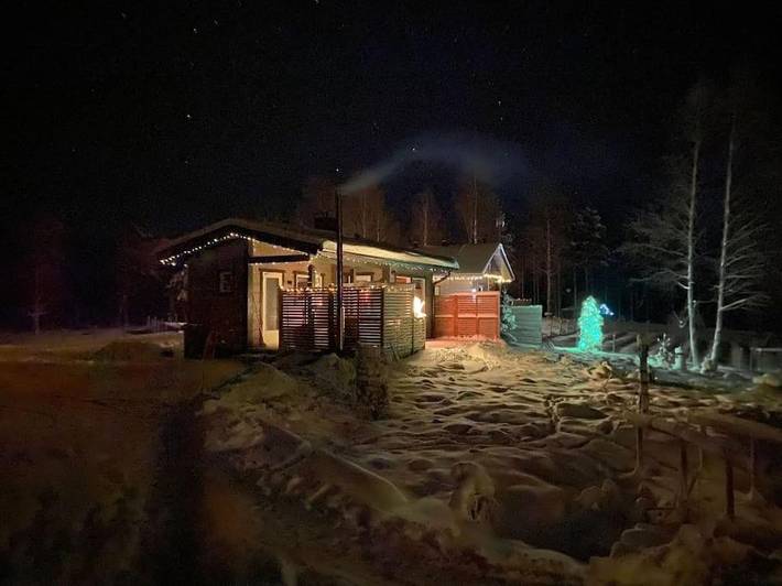 Chalet pour 4 personnes, avec vue sur le lac et sauna ainsi que vue et jardin, animaux acceptés à Rovaniemi