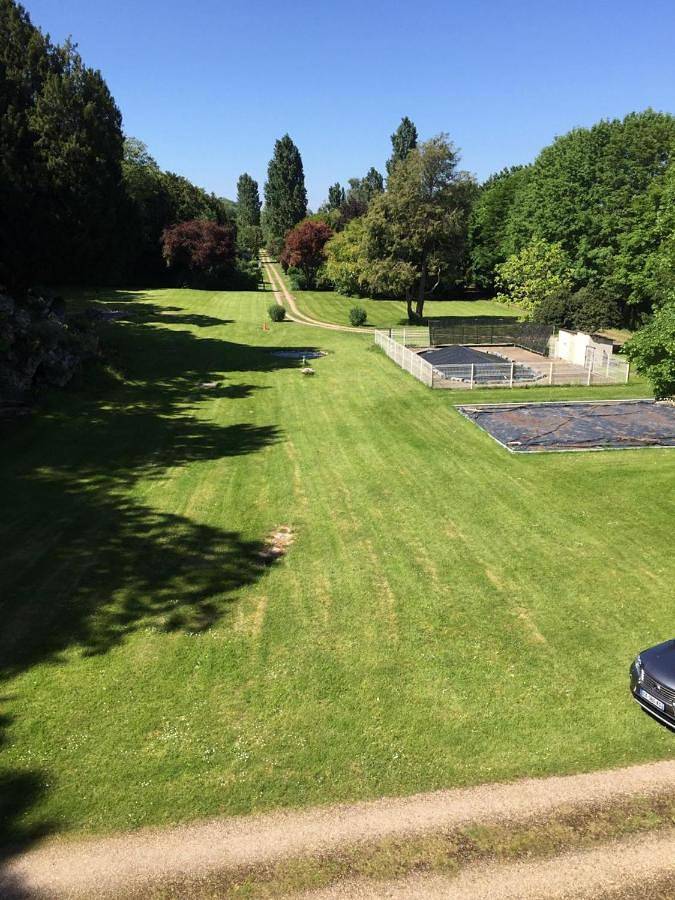 Location de vacances pour 3 personnes, avec vue ainsi que piscine et jardin à Saint-Pierre-du-Vauvray - 4
