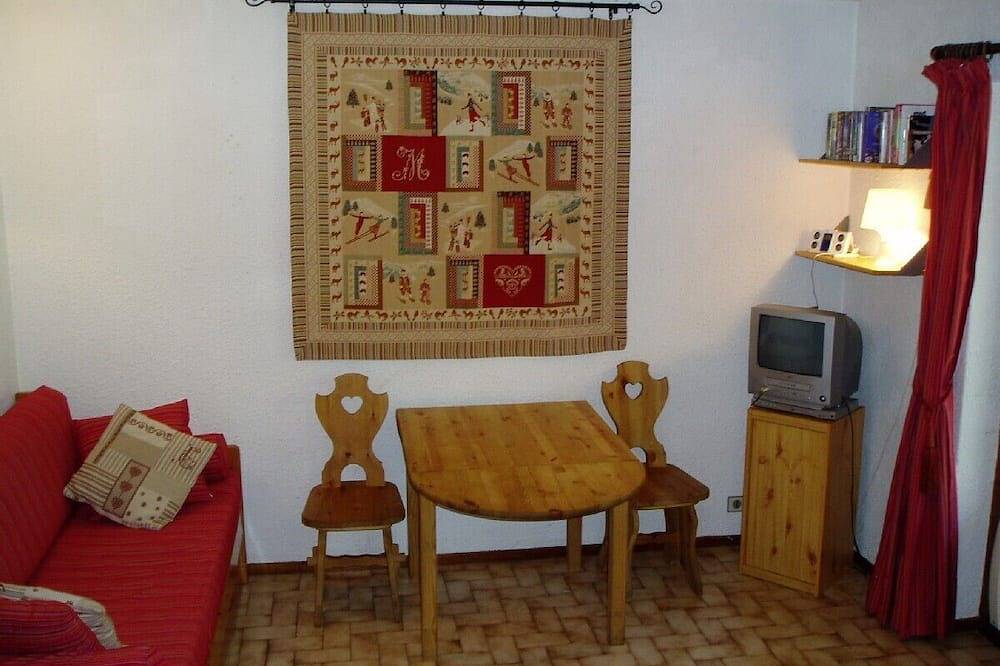Appartement entier, Les Houches , Chamonix . Appartement pour 4 ou 6 personnes in Les Houches, Massif du Mont-Blanc