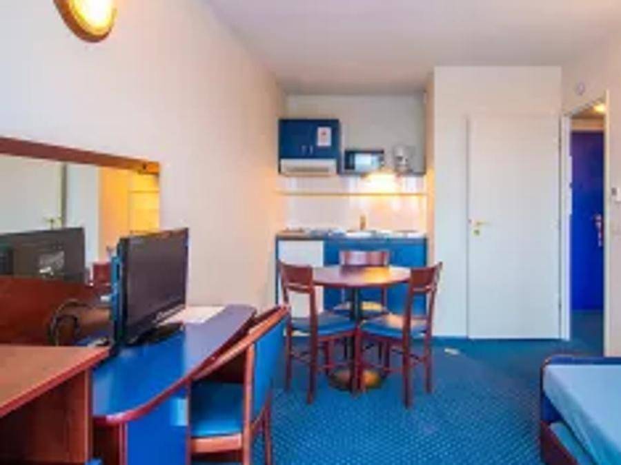 Résidence Pyrénées 2000 - Apartamento 6 personas - Apartamento 2 piezas con cabina para 6 personas - planta baja in Bolquère, Parque Natural Regional de los Pirineos Catalanes