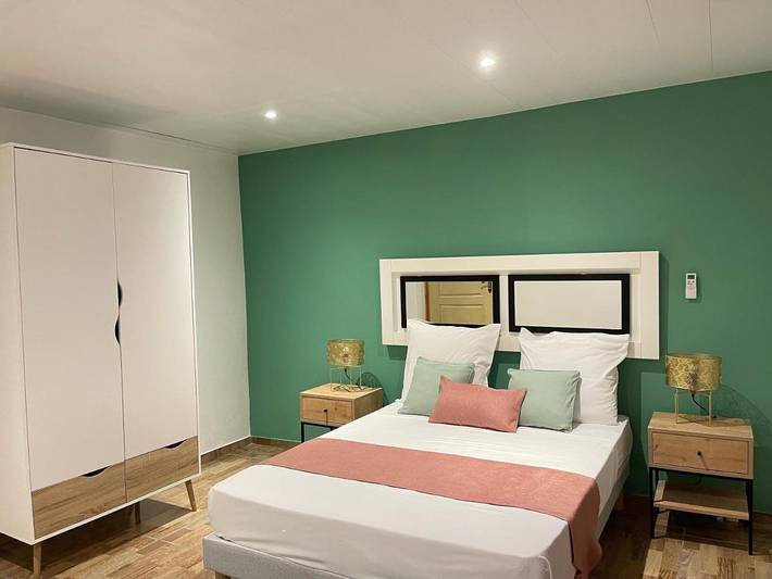 Apartamento de vacaciones para 3 personas, con terraza además de piscina y vistas - 1