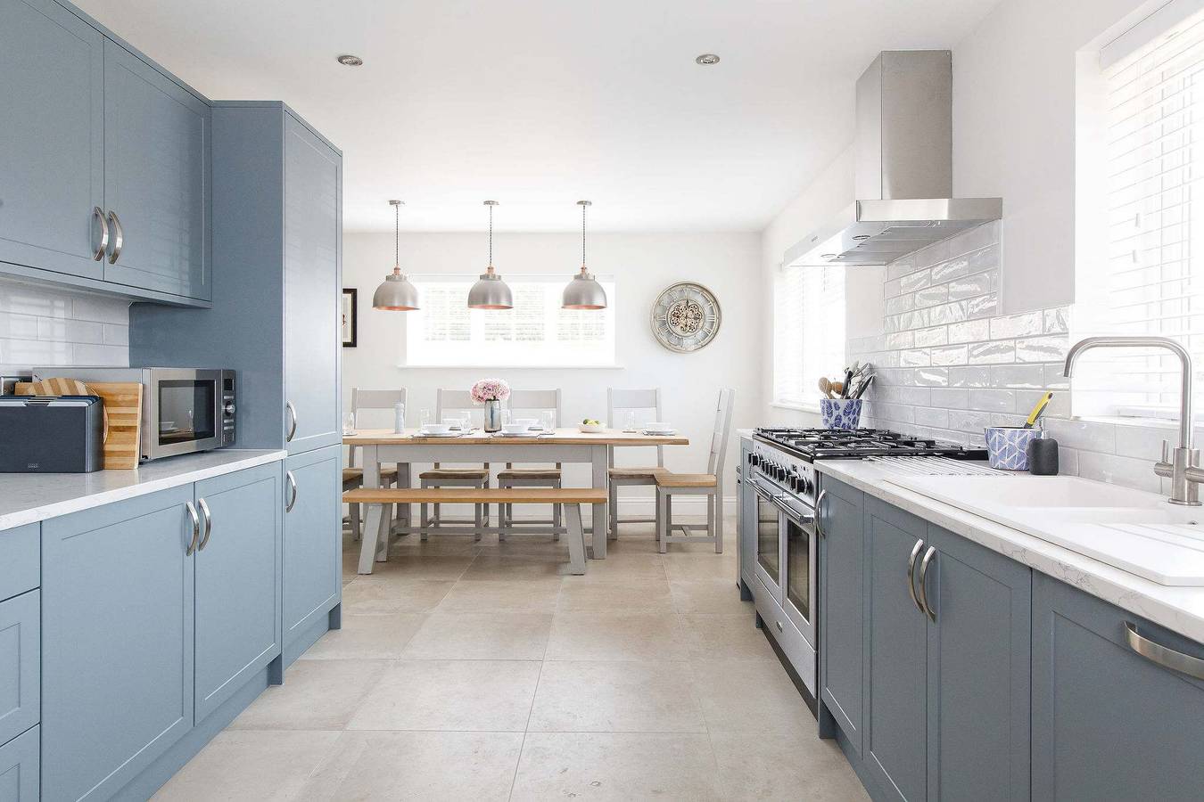 Beach house for 10 with hot tub & garden in West Wittering, West Sussex