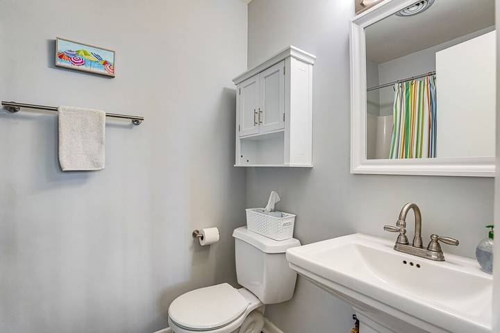 Vacation rental for 6 people, with terrace and yard as well as pool in Bethany Beach