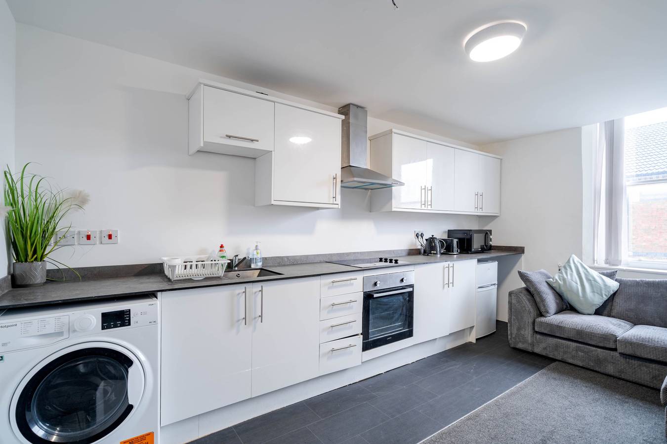 Entire holiday apartment, 2 Bed Apartment Sleeps 6 - Pets Welcome in Derbyshire